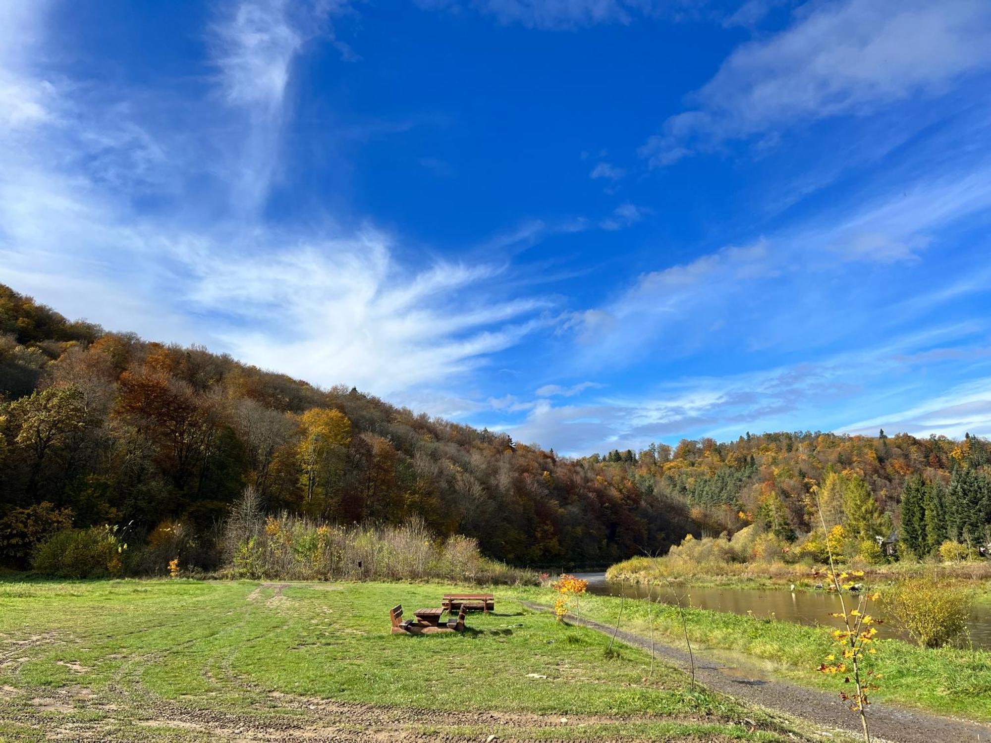 Domki Nad Stawem Uherce Uherce Mineralne Exterior foto